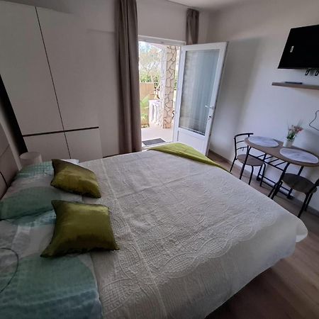 Apartments Venci Bibinje Luaran gambar