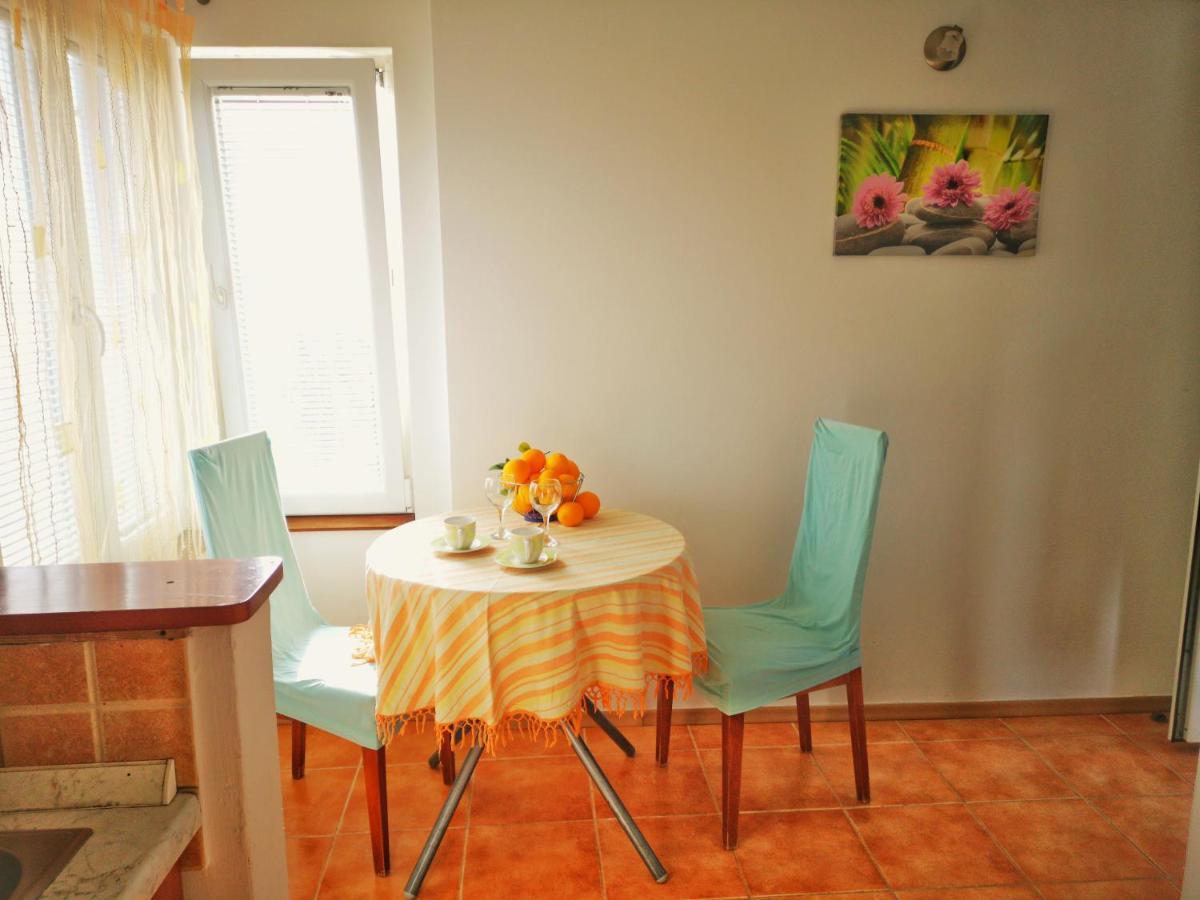 Apartments Venci Bibinje Luaran gambar