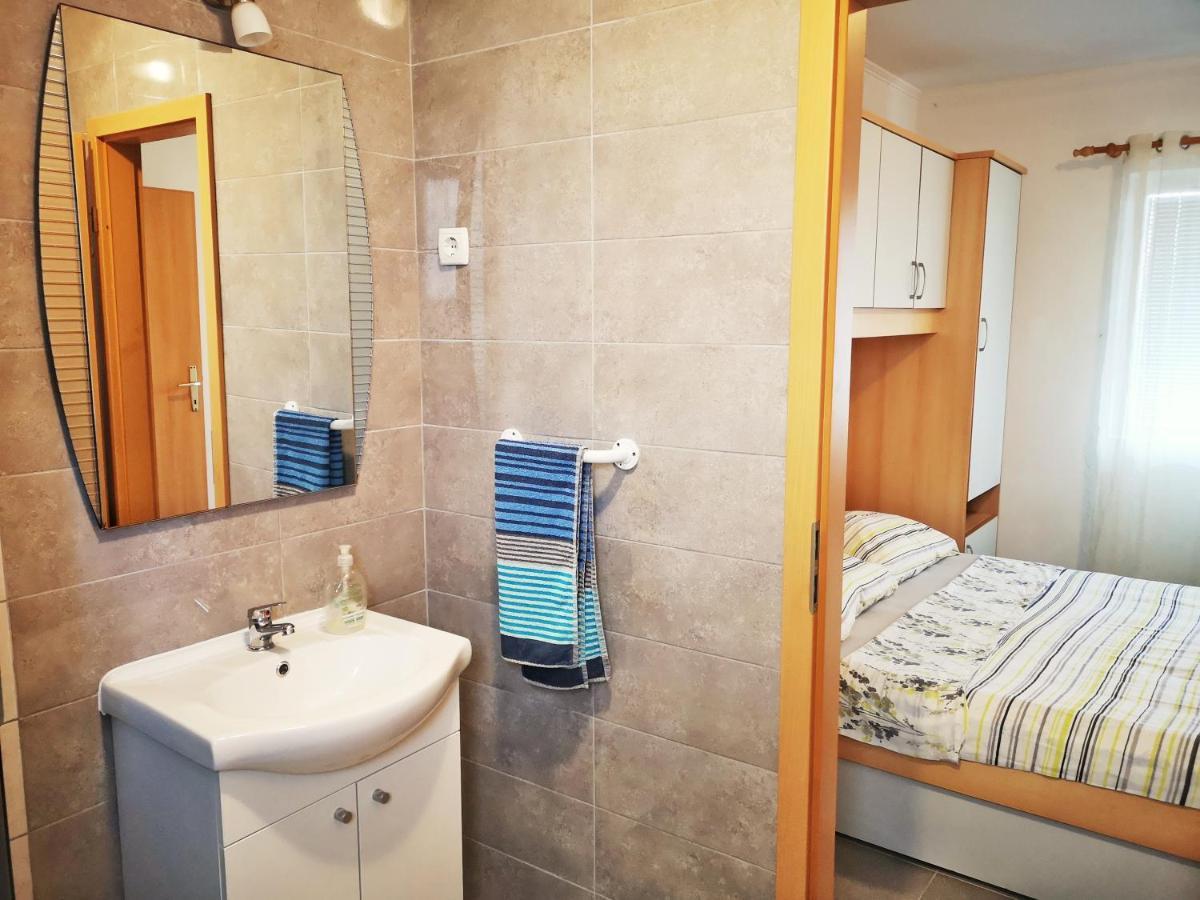 Apartments Venci Bibinje Luaran gambar