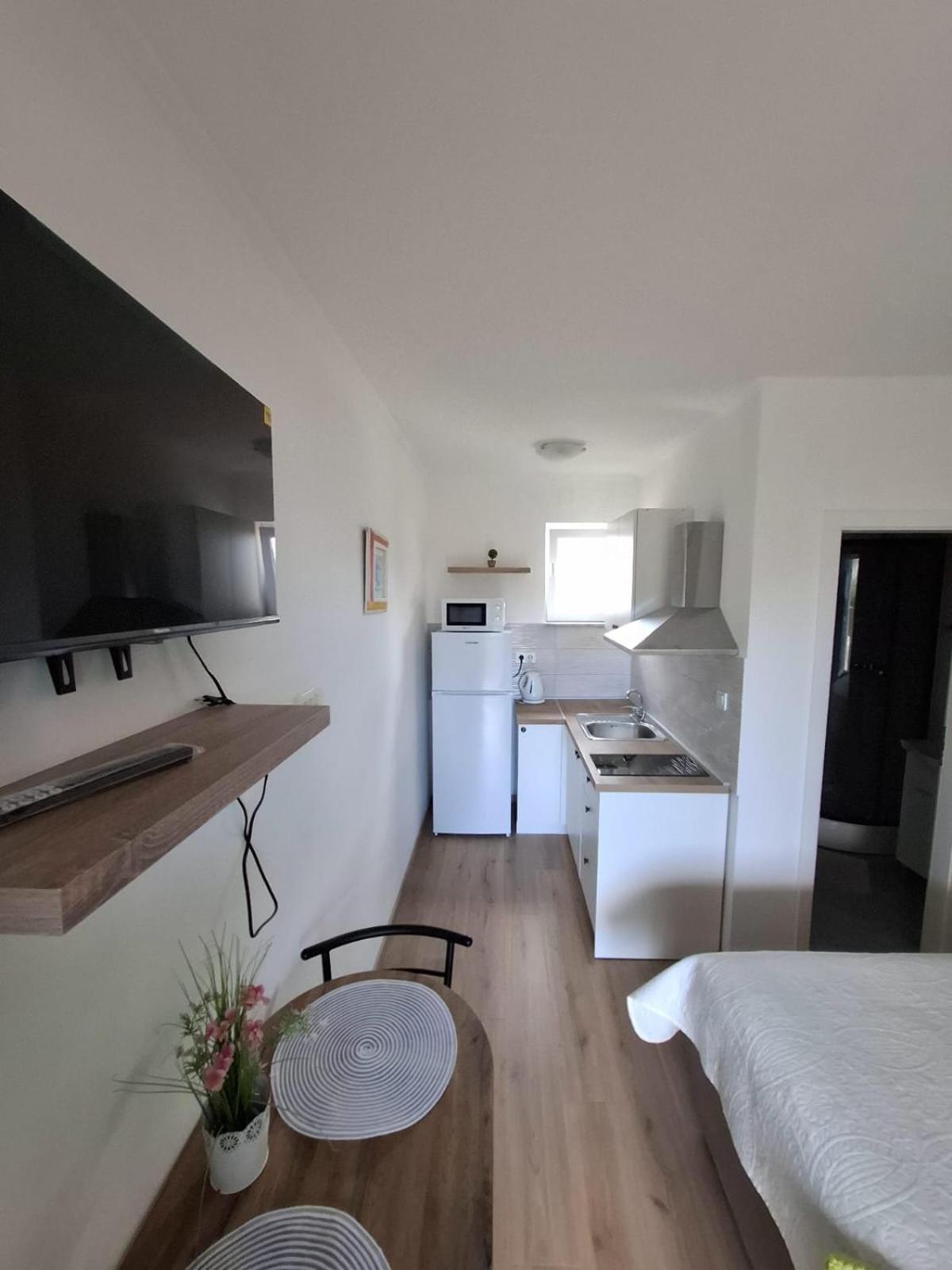 Apartments Venci Bibinje Luaran gambar