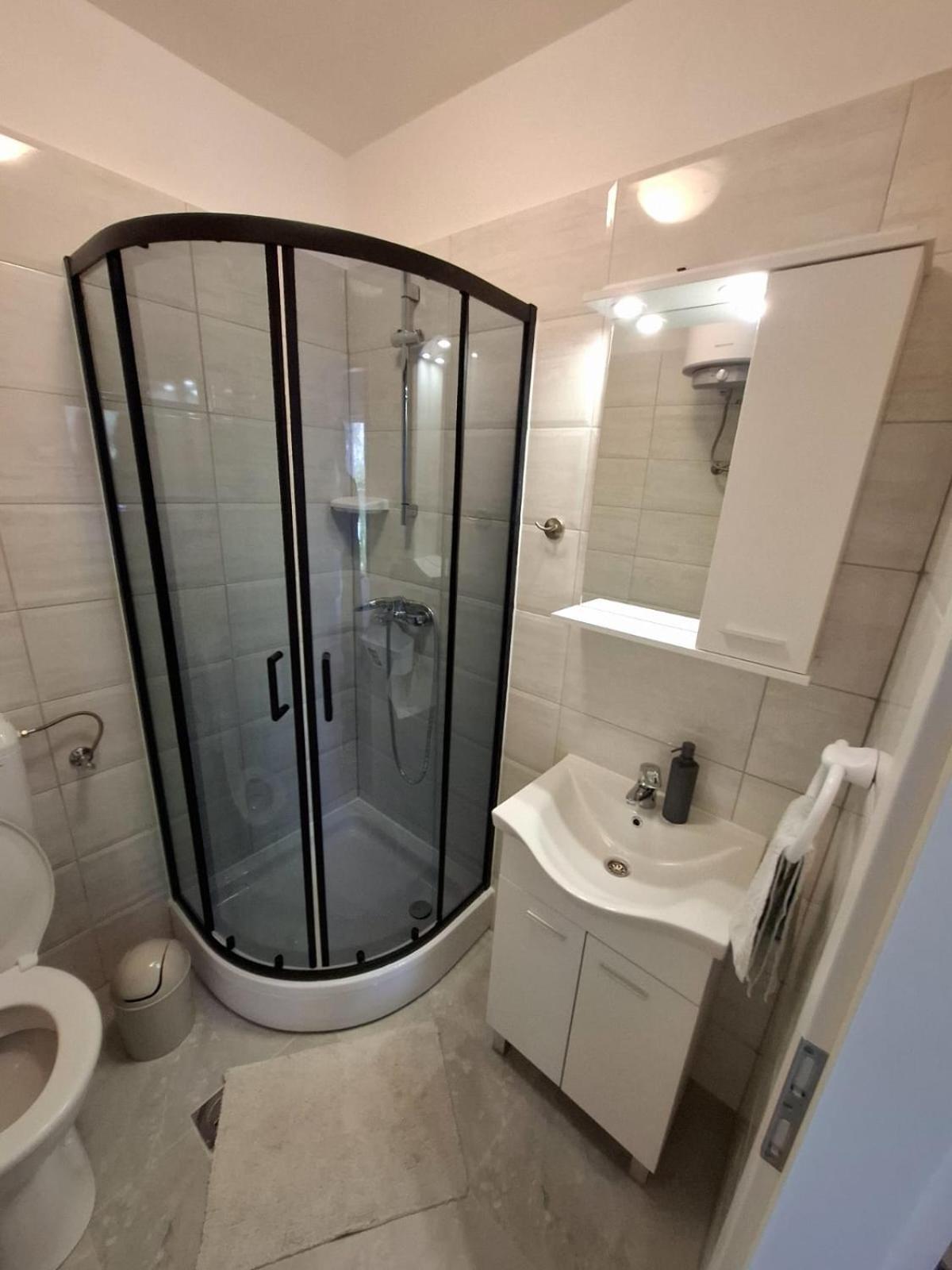 Apartments Venci Bibinje Luaran gambar